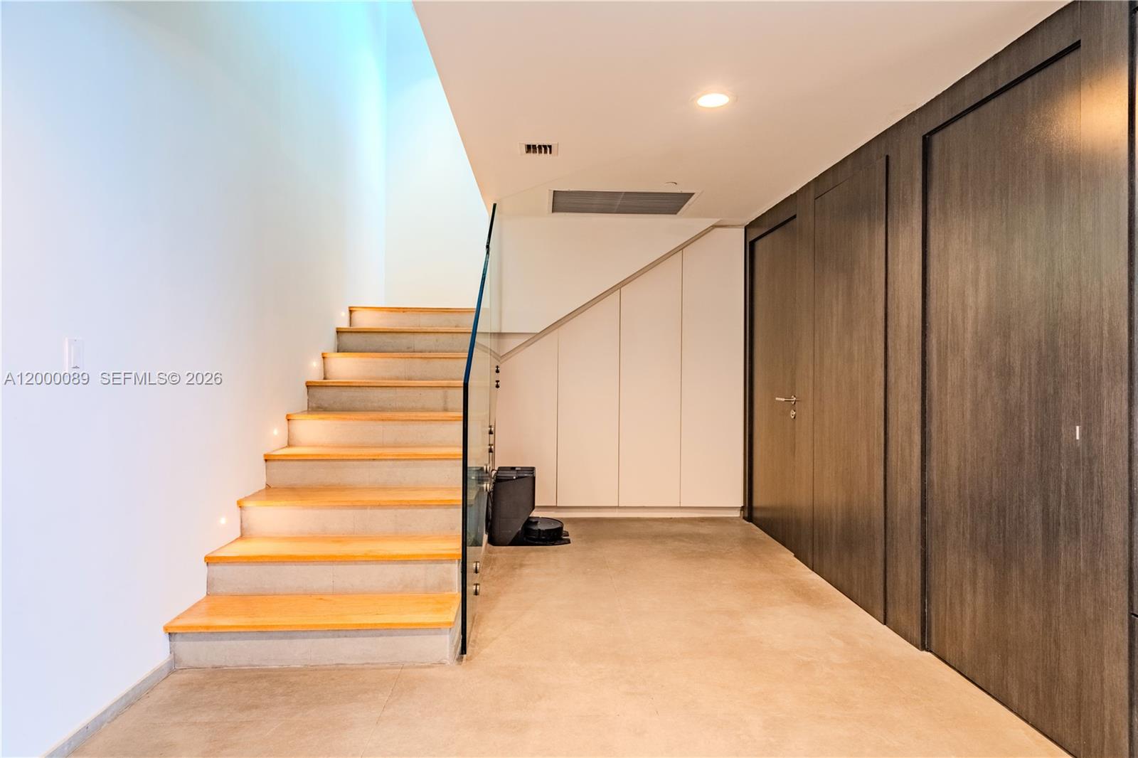 495 Brickell Ave #PH-5703, Miami FL 33131