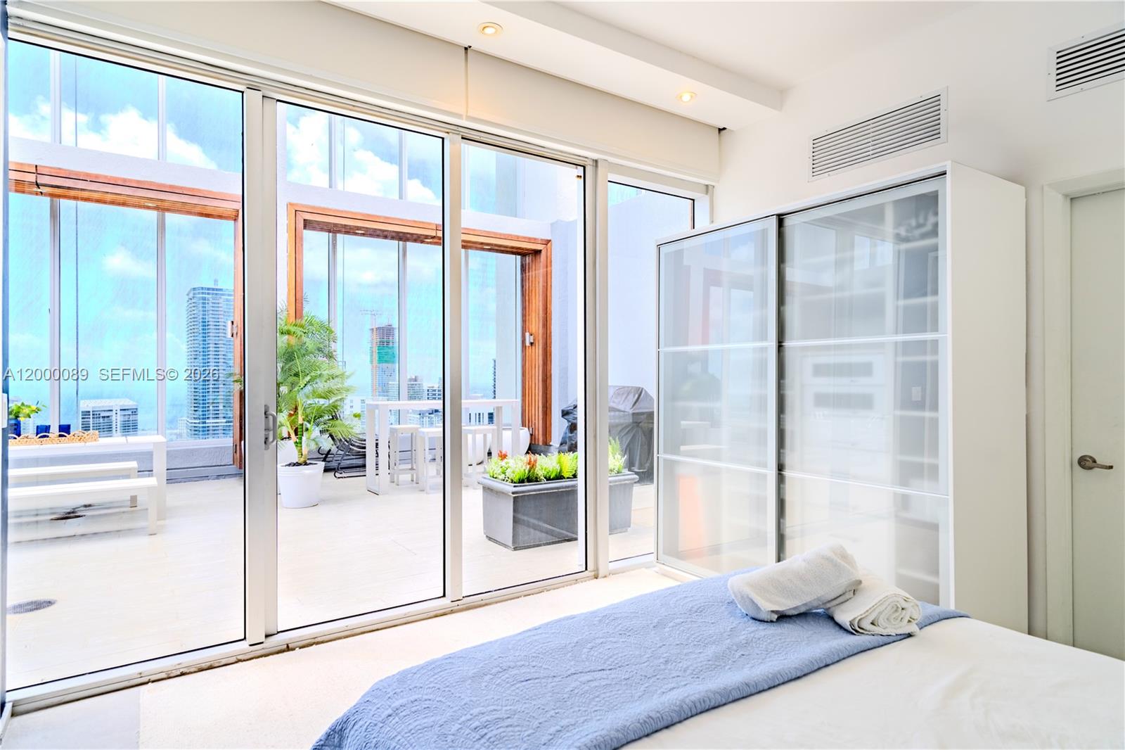 495 Brickell Ave #PH-5703, Miami FL 33131