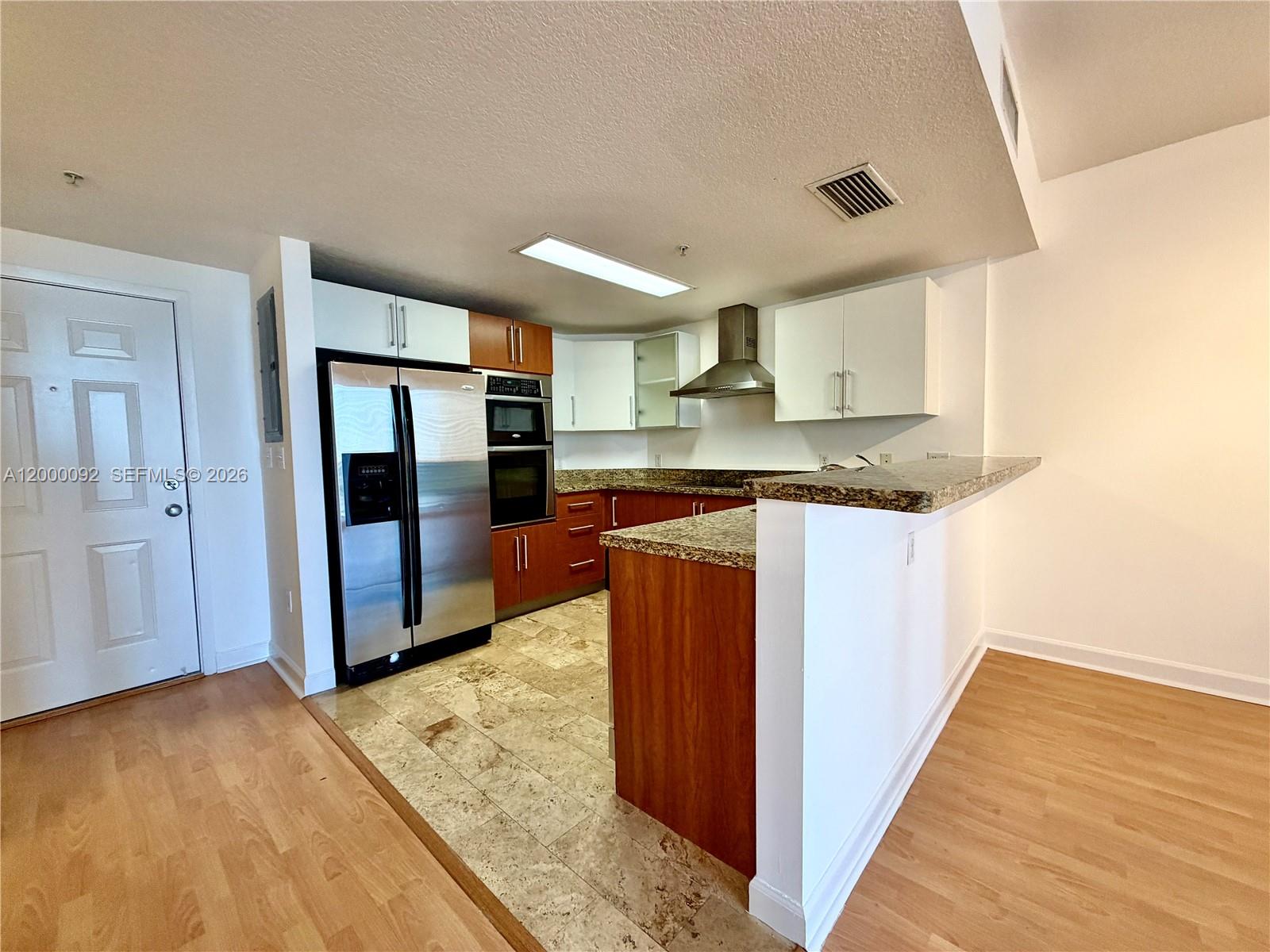 170 SE 14th St #2906, Miami FL 33131