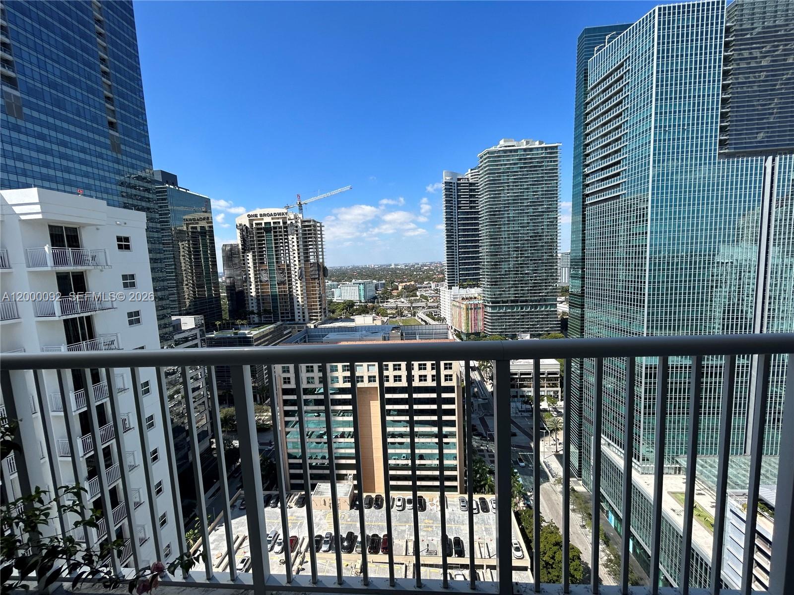 170 SE 14th St #2906, Miami FL 33131