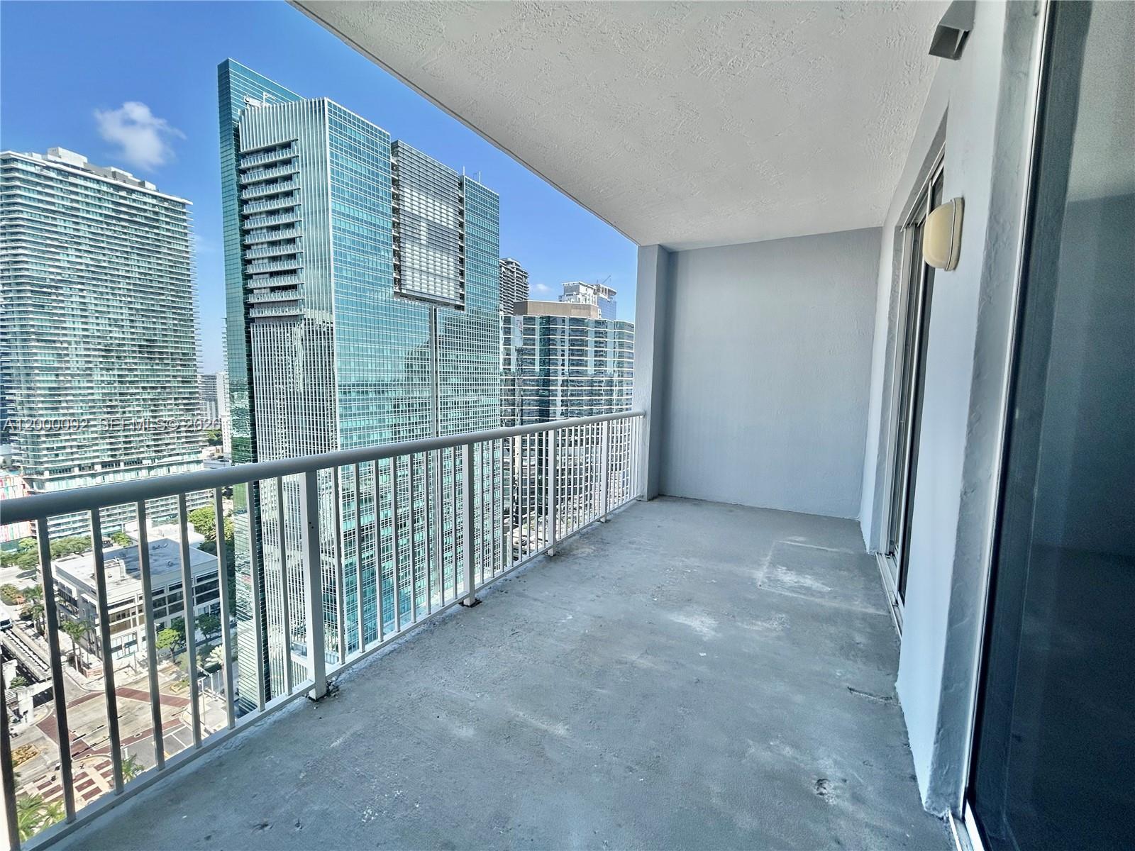 170 SE 14th St #2906, Miami FL 33131