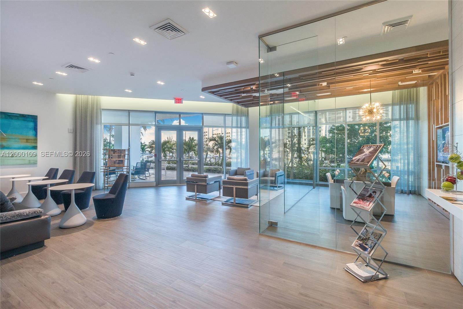 17111 Biscayne Blvd #903, North Miami Beach FL 33160