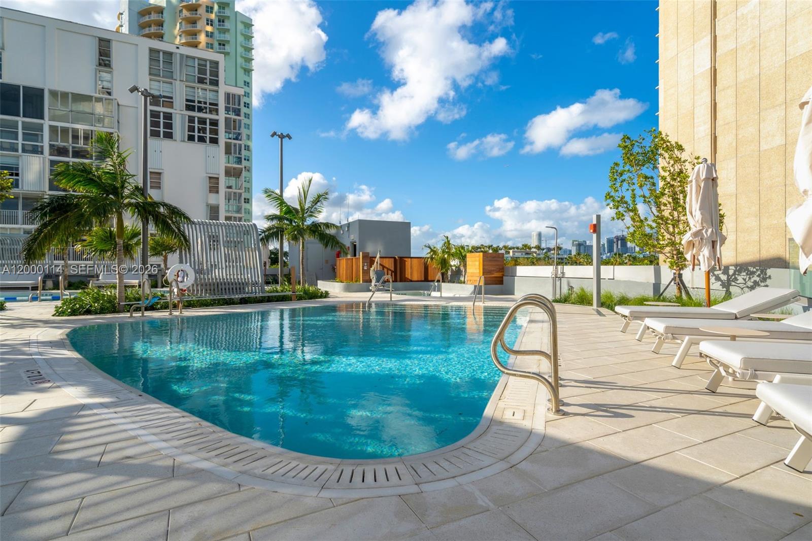 175 SE 25 RD #3003, Miami FL 33129