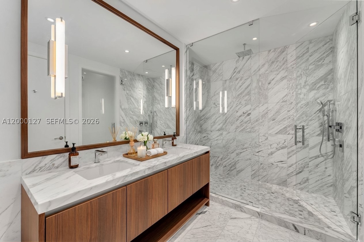 175 SE 25th Road #3602, Miami FL 33129