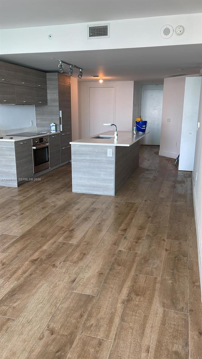650 NE 32 street #1805, Miami FL 33137