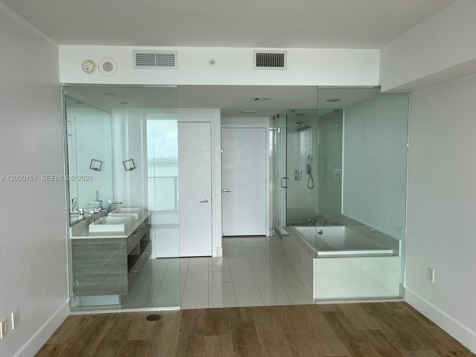 650 NE 32 street #1805, Miami FL 33137