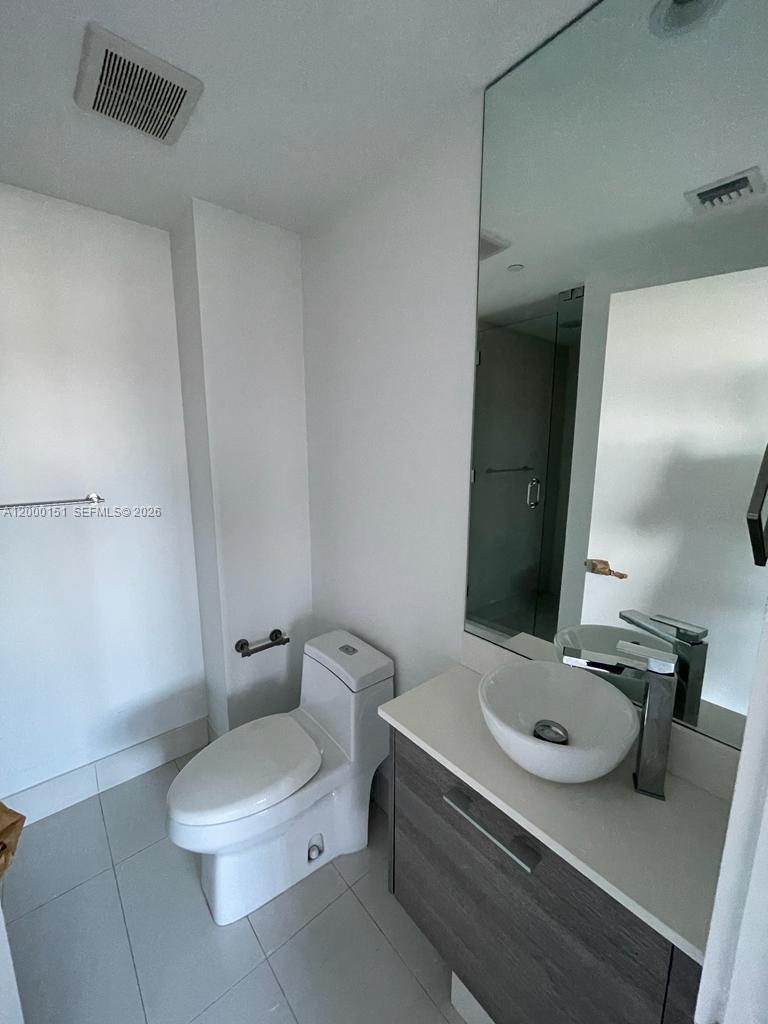 650 NE 32 street #1805, Miami FL 33137