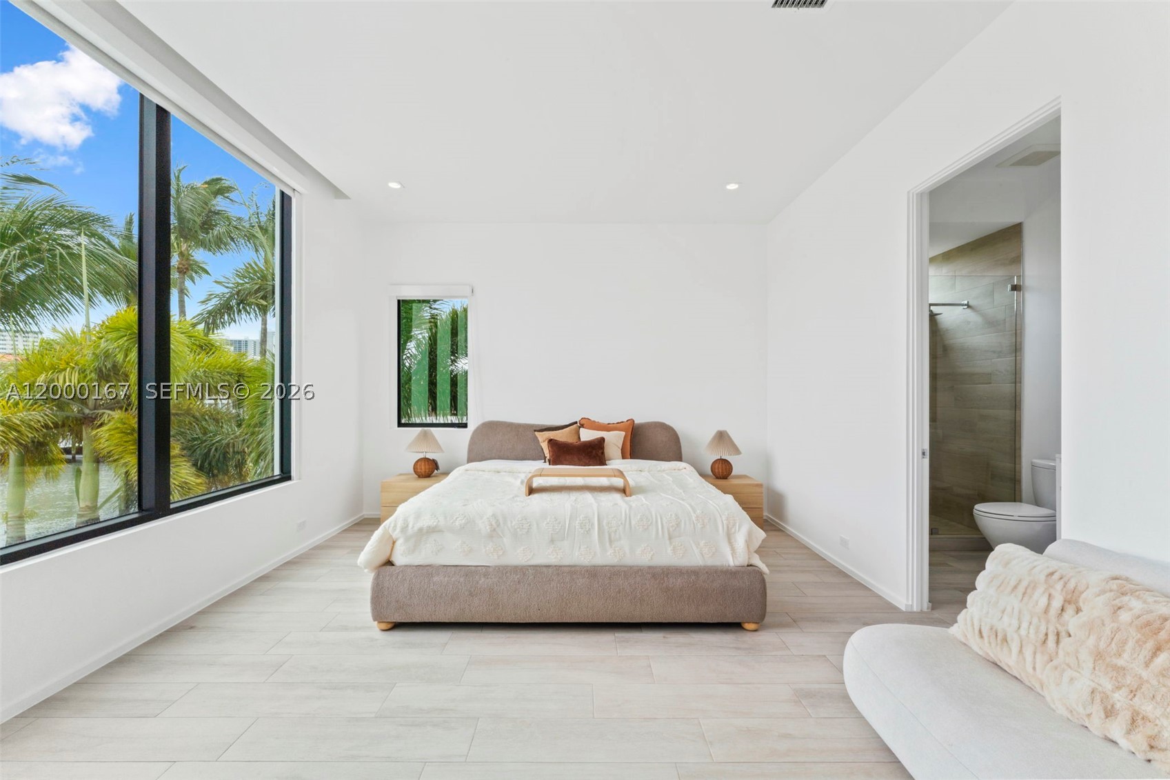 4232 E Tradewinds Ave, Lauderdale By The Sea FL 33308