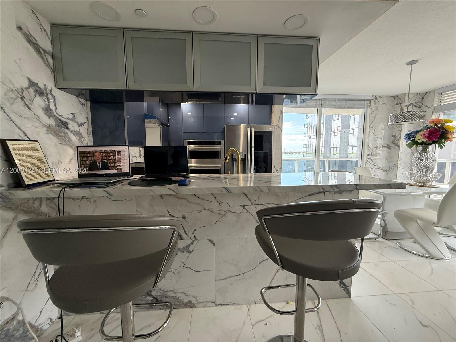 601 NE 23rd St #903, Miami FL 33137