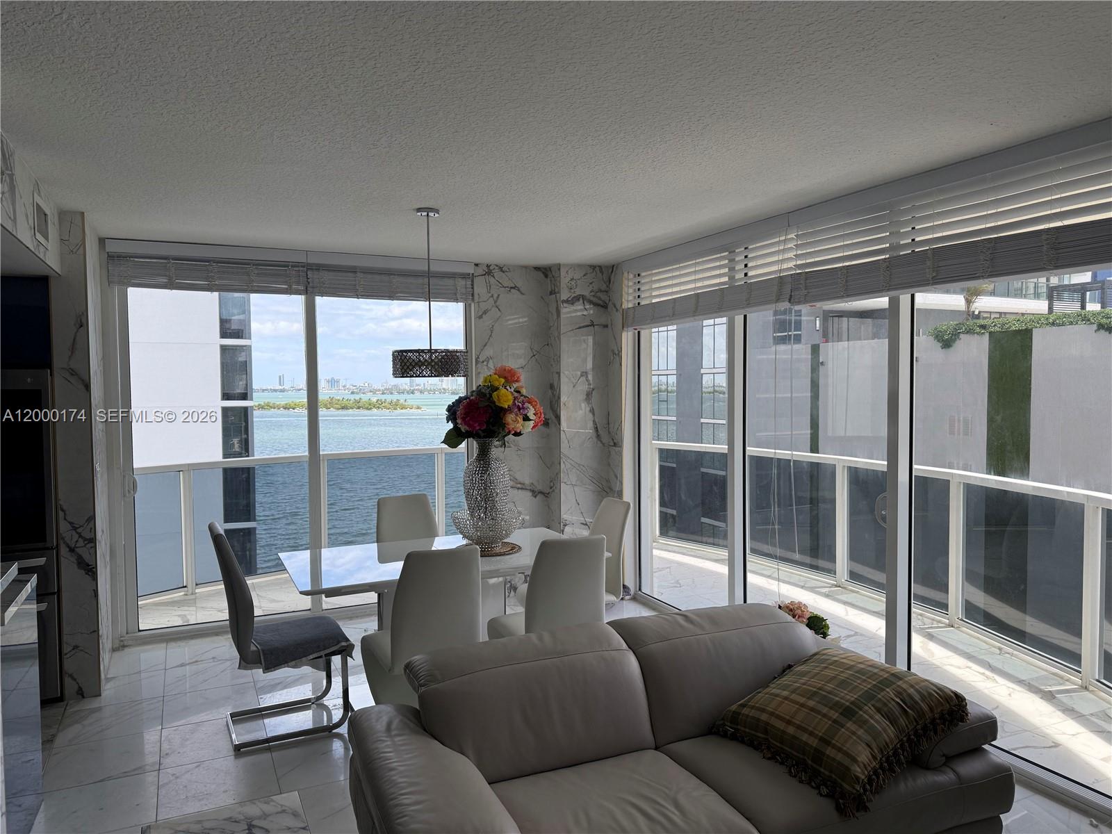 601 NE 23rd St #903, Miami FL 33137
