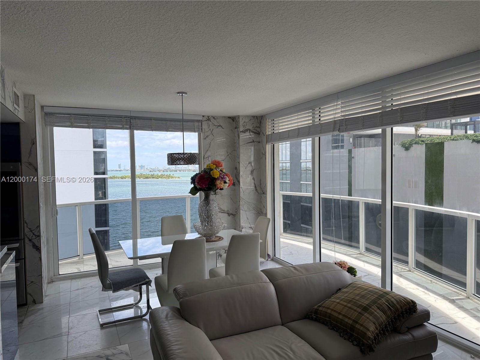 601 NE 23rd St #903, Miami FL 33137