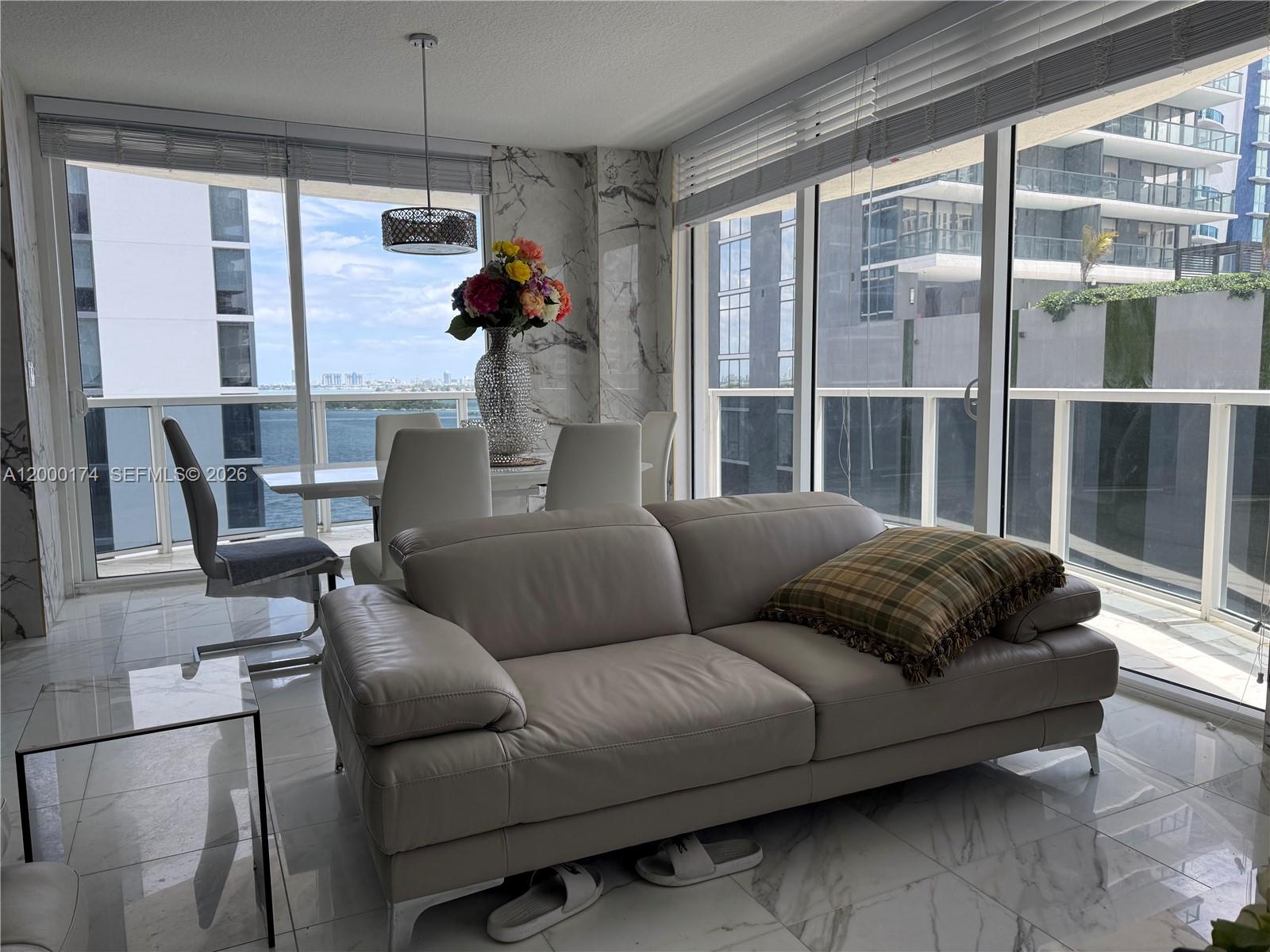 601 NE 23rd St #903, Miami FL 33137