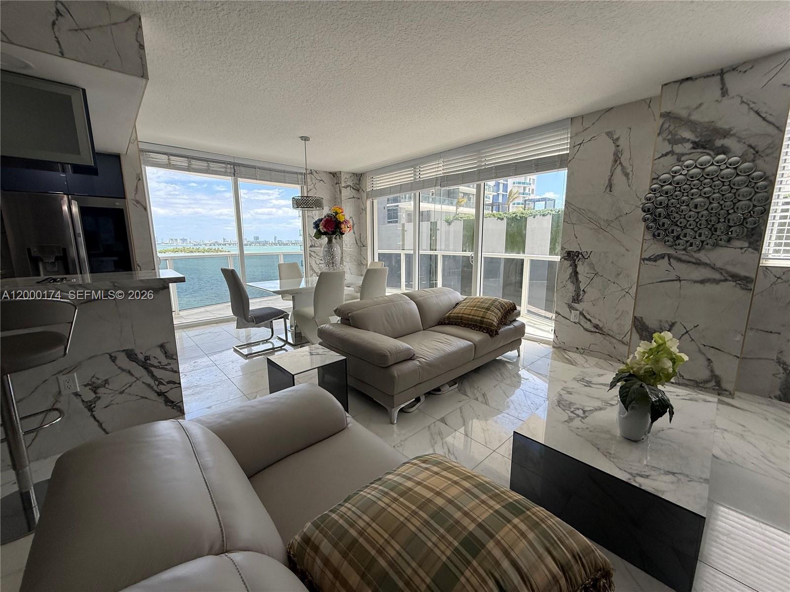601 NE 23rd St #903, Miami FL 33137