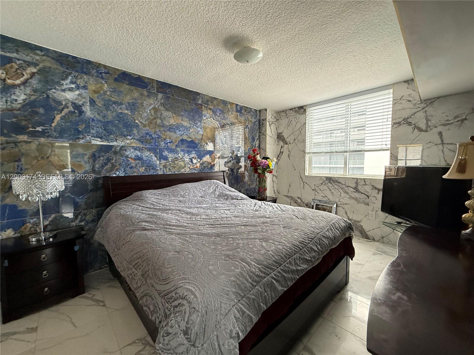601 NE 23rd St #903, Miami FL 33137