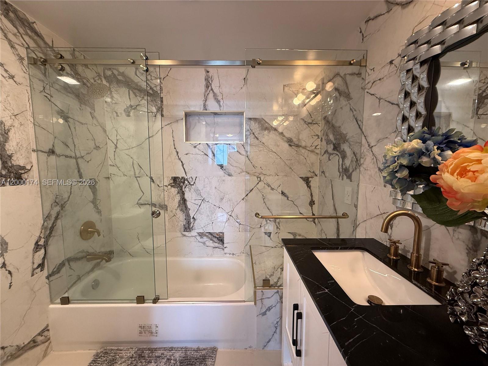 601 NE 23rd St #903, Miami FL 33137