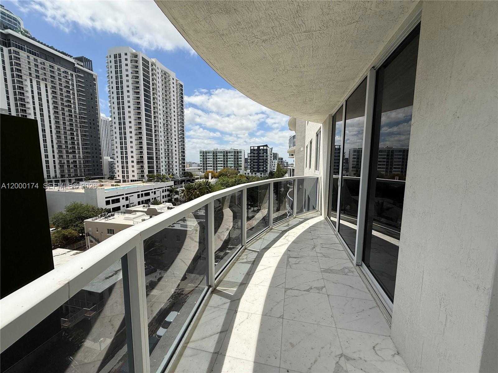 601 NE 23rd St #903, Miami FL 33137