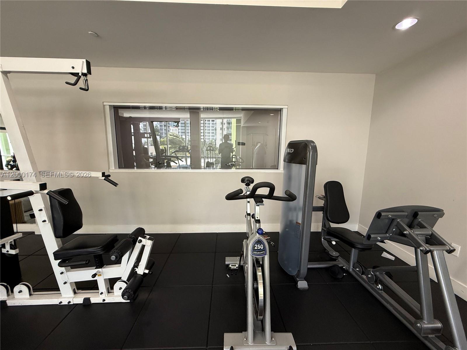 601 NE 23rd St #903, Miami FL 33137