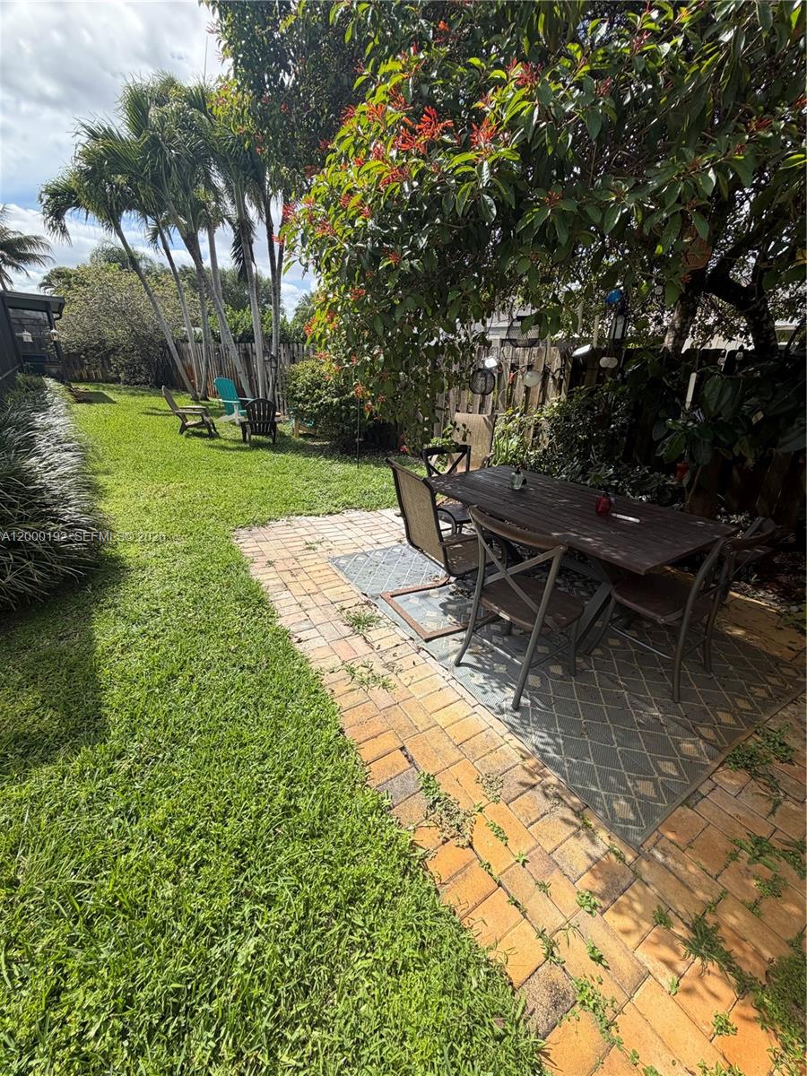 15705 SW 7th Pl, Sunrise FL 33326