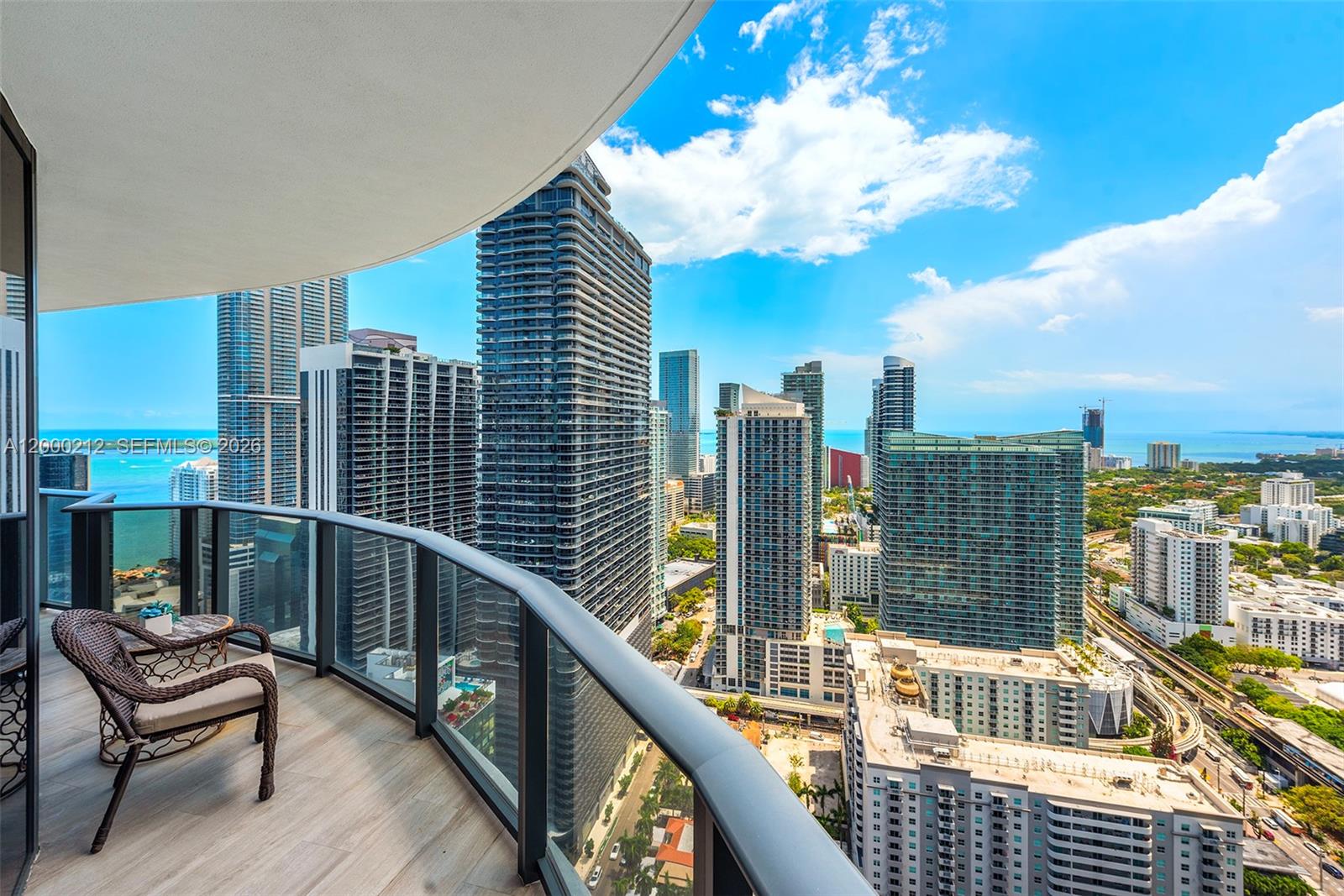 45 SW 9th St #4006, Miami FL 33130