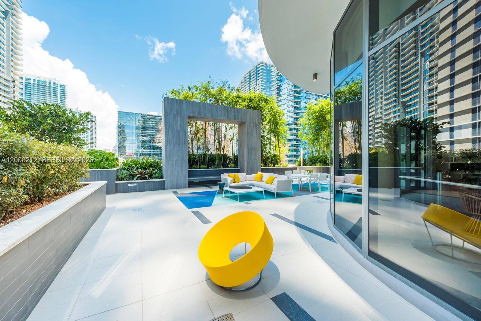 45 SW 9th St #4006, Miami FL 33130