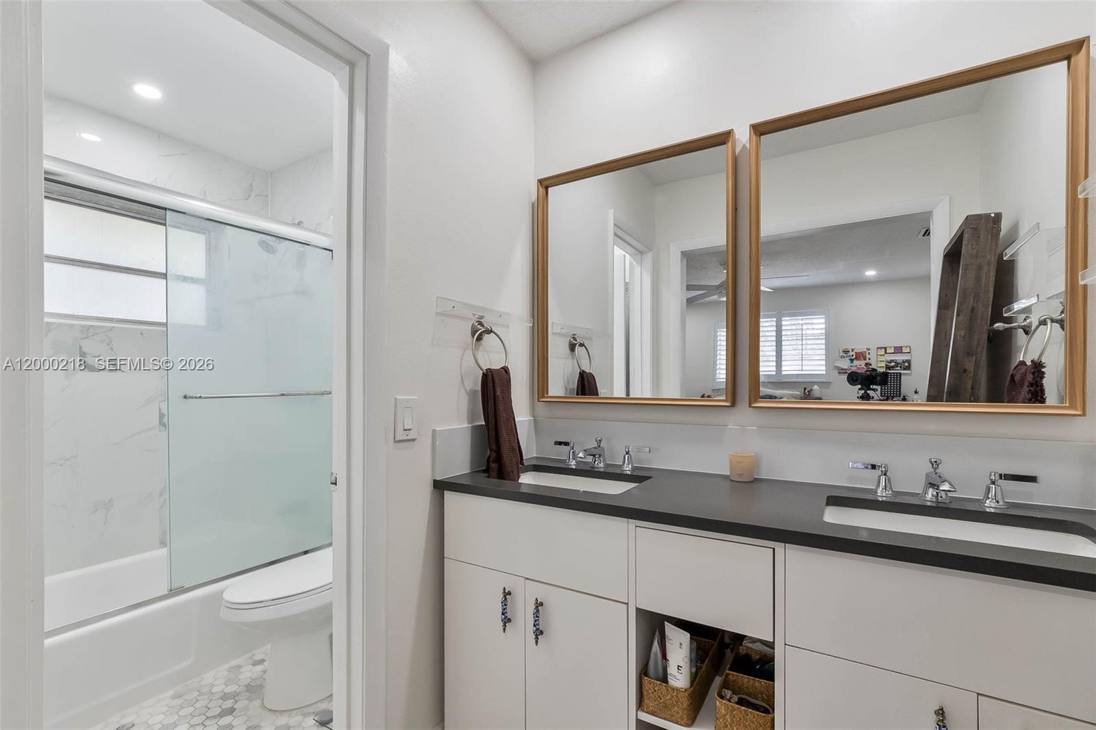 970 Benevento Ave #970, Coral Gables FL 33146