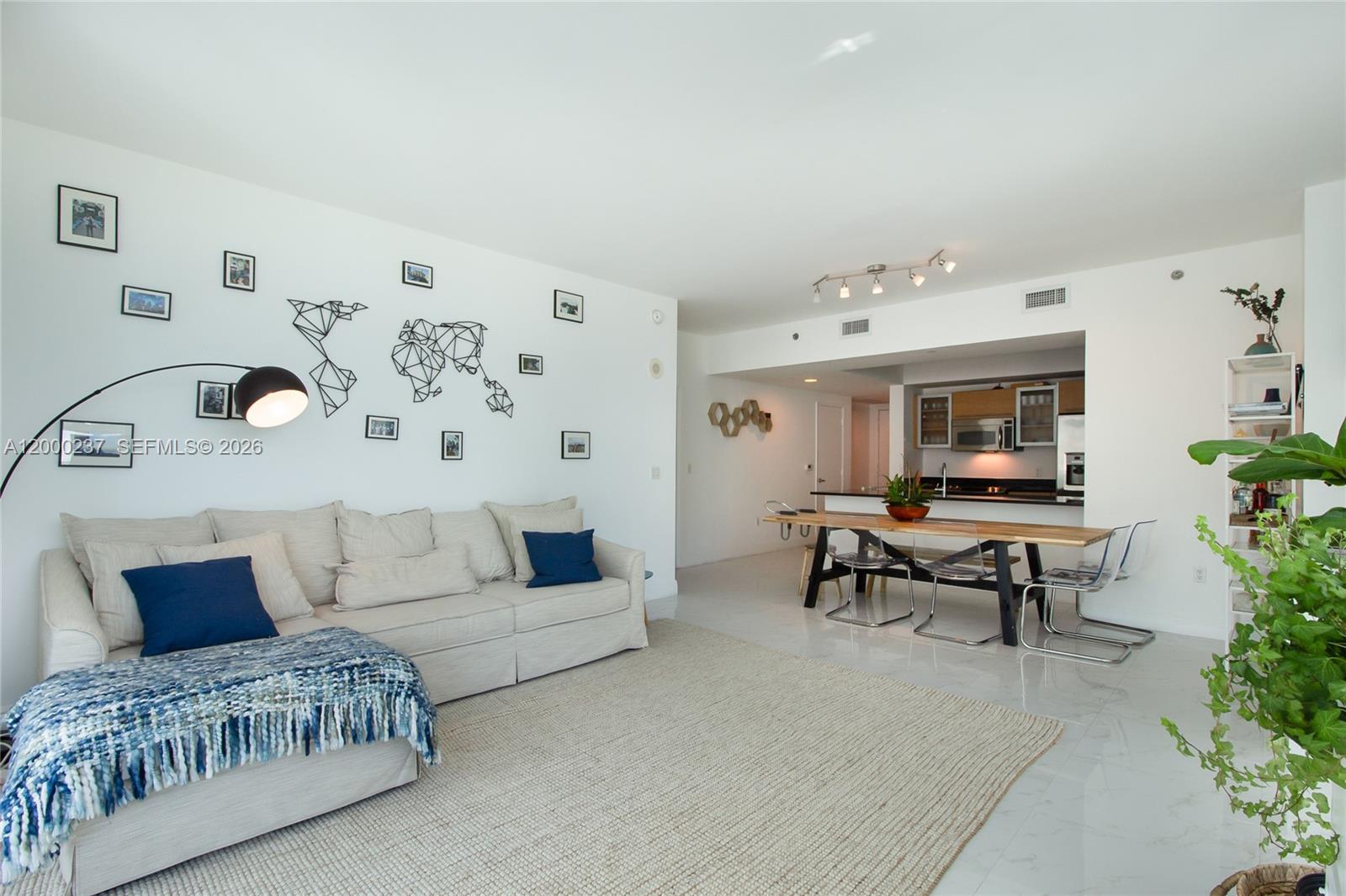 951 BRICKELL AVE #1410, Miami FL 33131