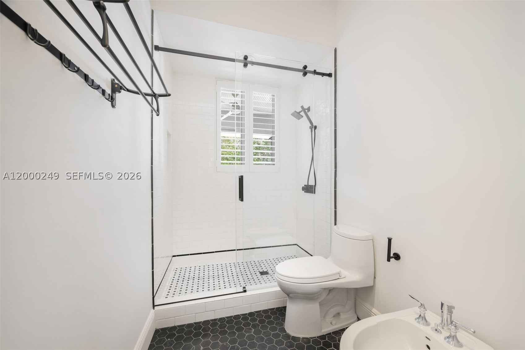 475 Amalfi Ave, Coral Gables FL 33146