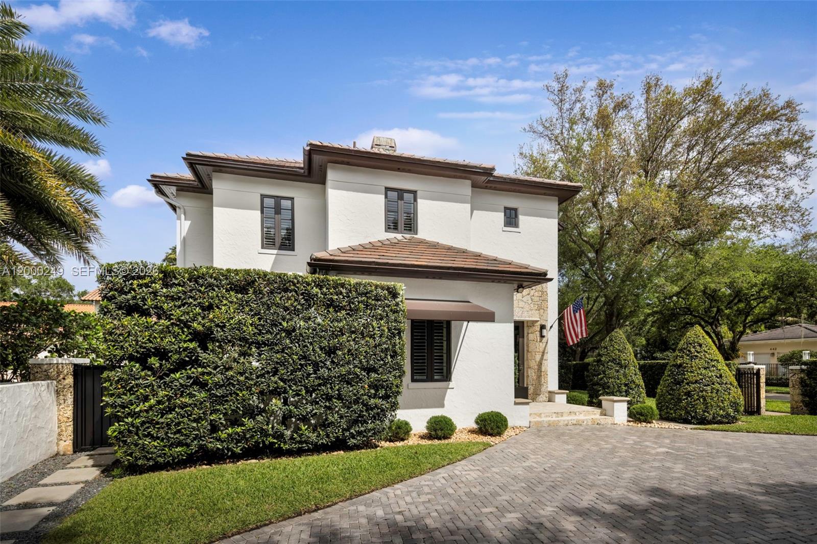 475 Amalfi Ave, Coral Gables FL 33146