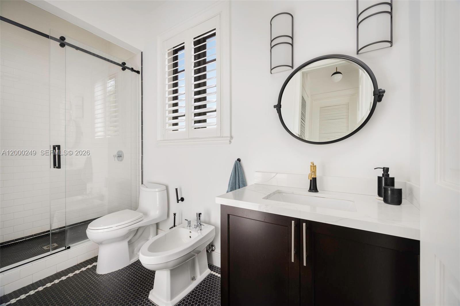 475 Amalfi Ave, Coral Gables FL 33146
