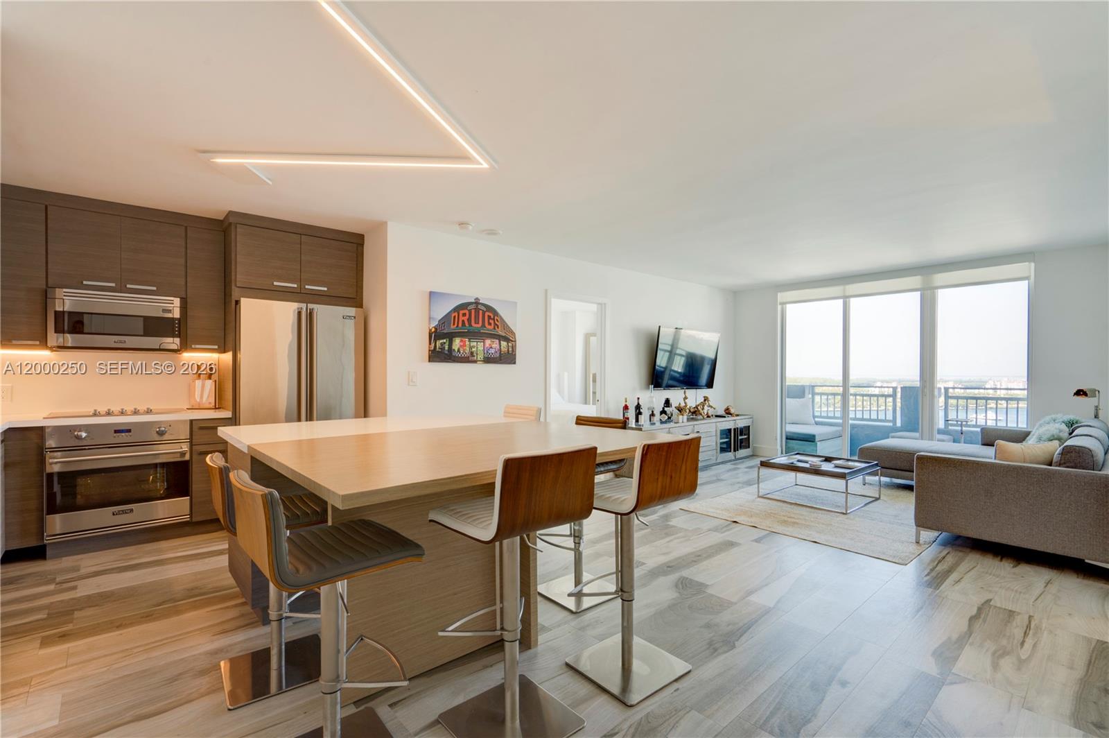 90 Alton Rd #2010, Miami Beach FL 33139