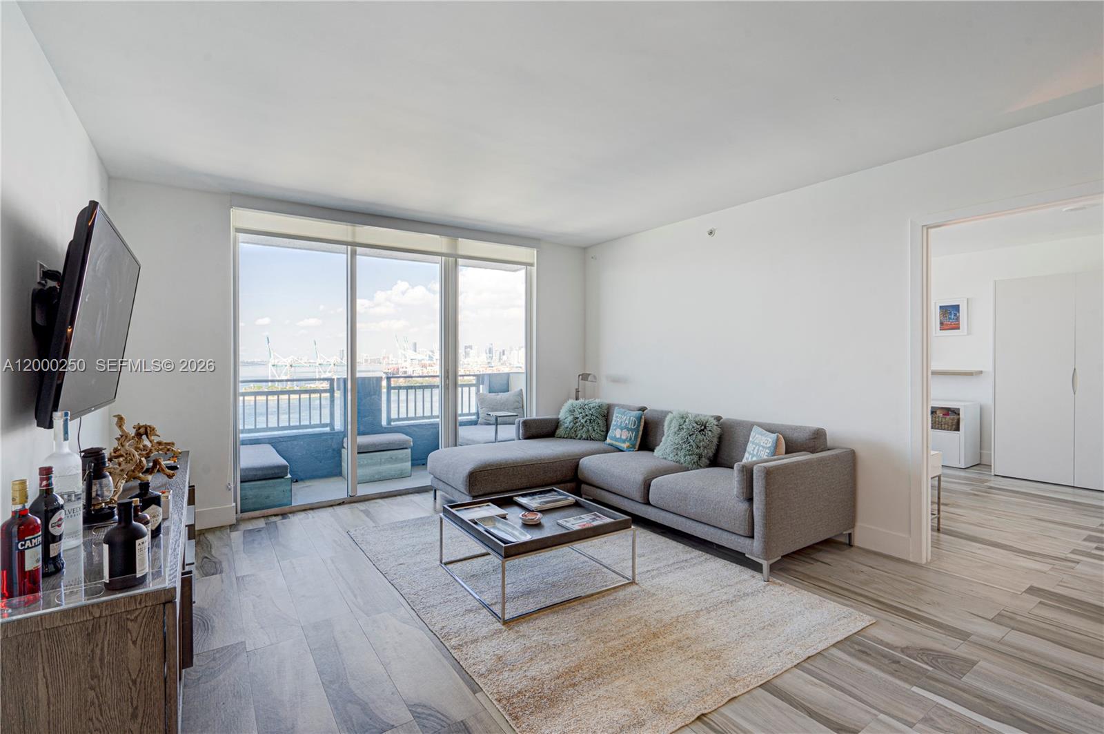 90 Alton Rd #2010, Miami Beach FL 33139