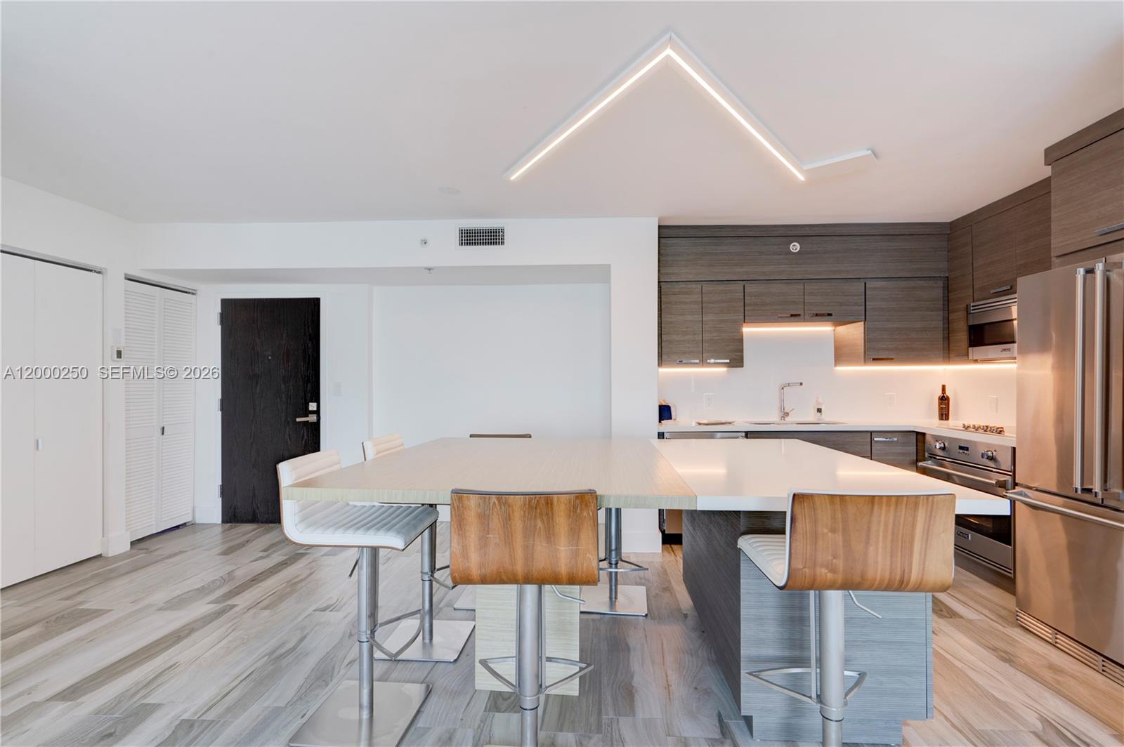 90 Alton Rd #2010, Miami Beach FL 33139