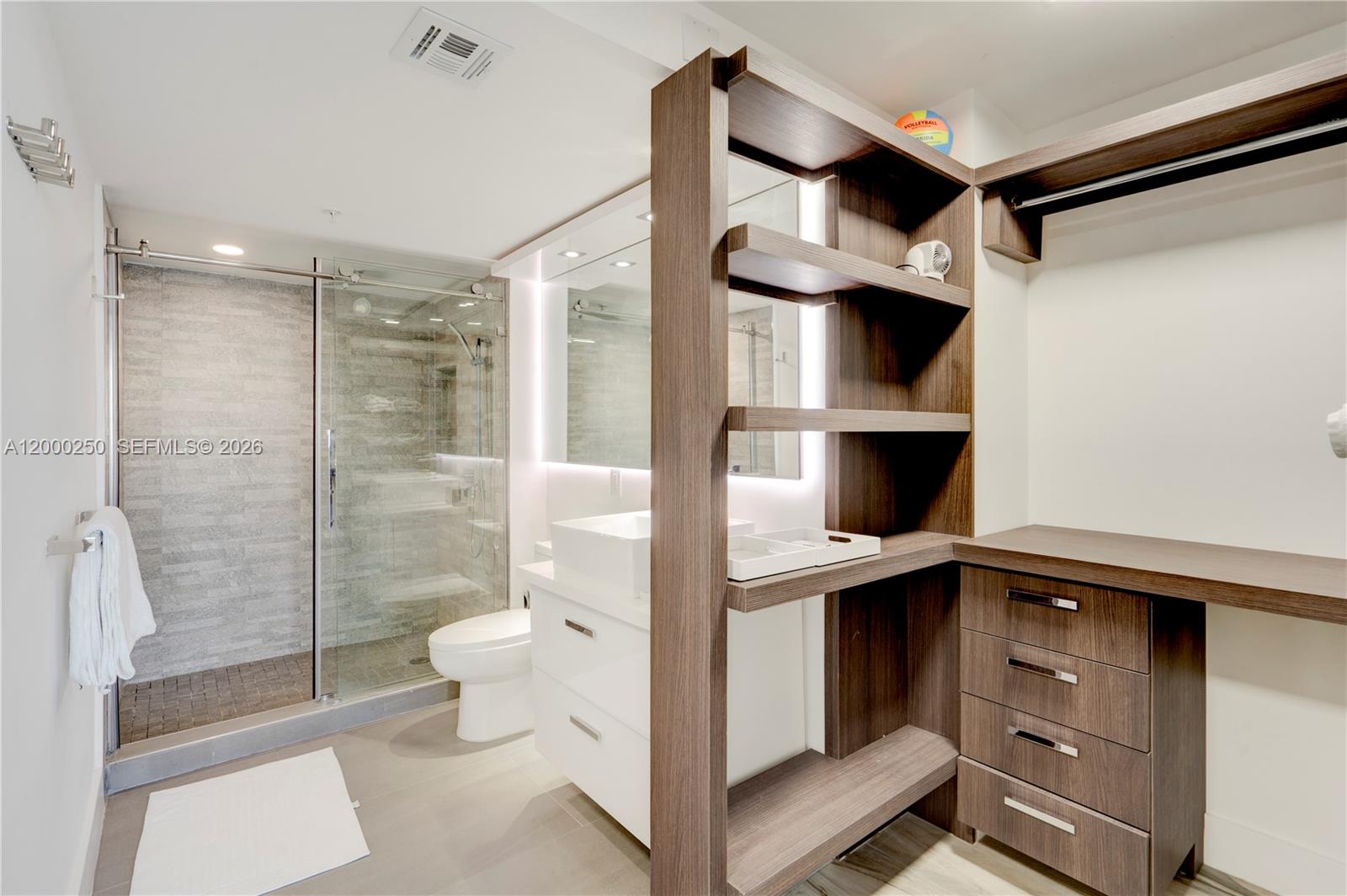 90 Alton Rd #2010, Miami Beach FL 33139