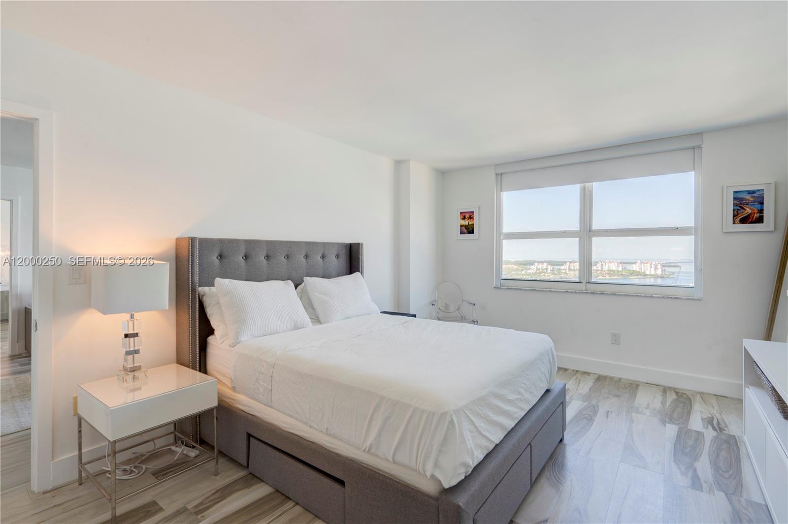 90 Alton Rd #2010, Miami Beach FL 33139