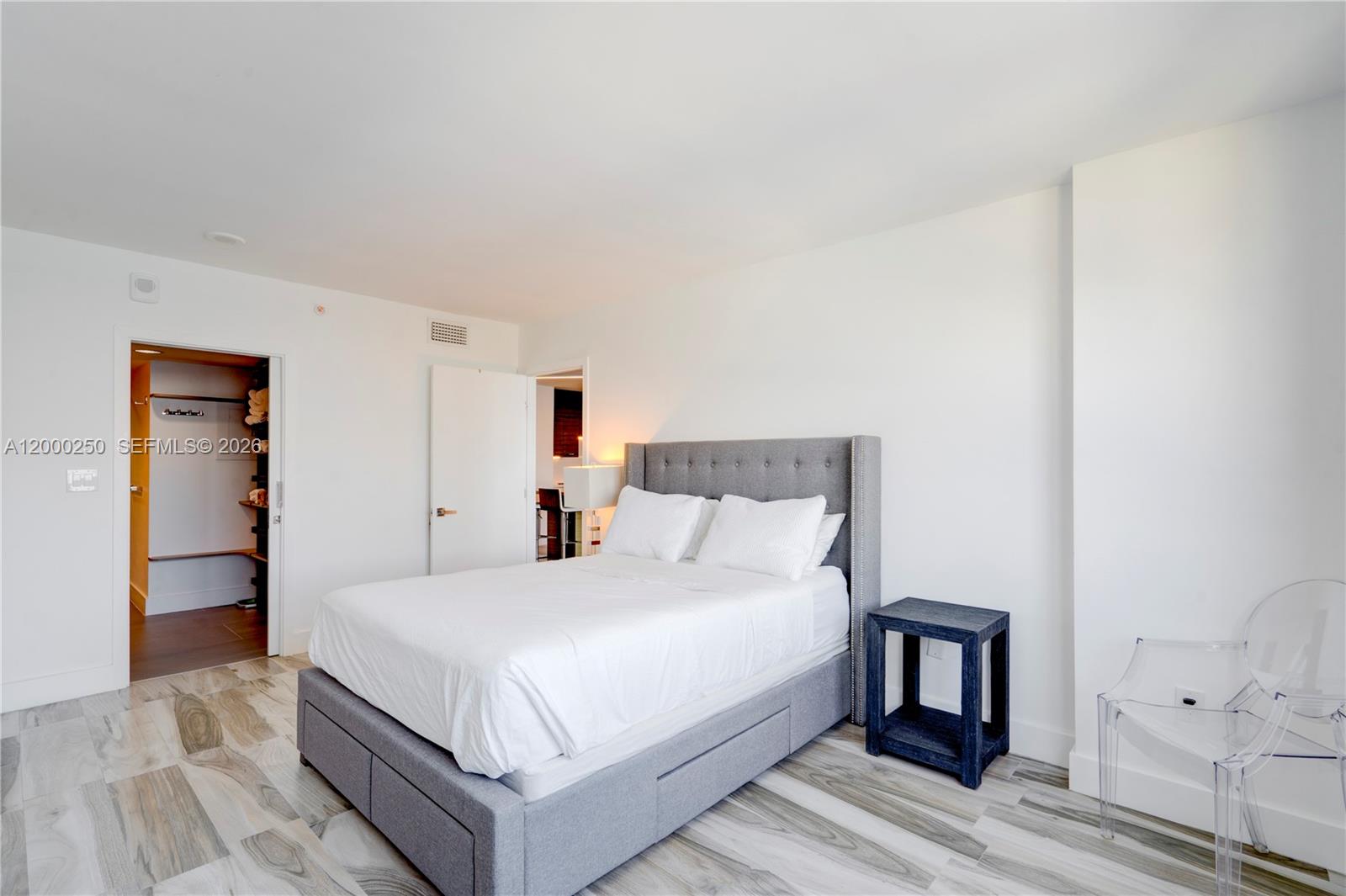 90 Alton Rd #2010, Miami Beach FL 33139