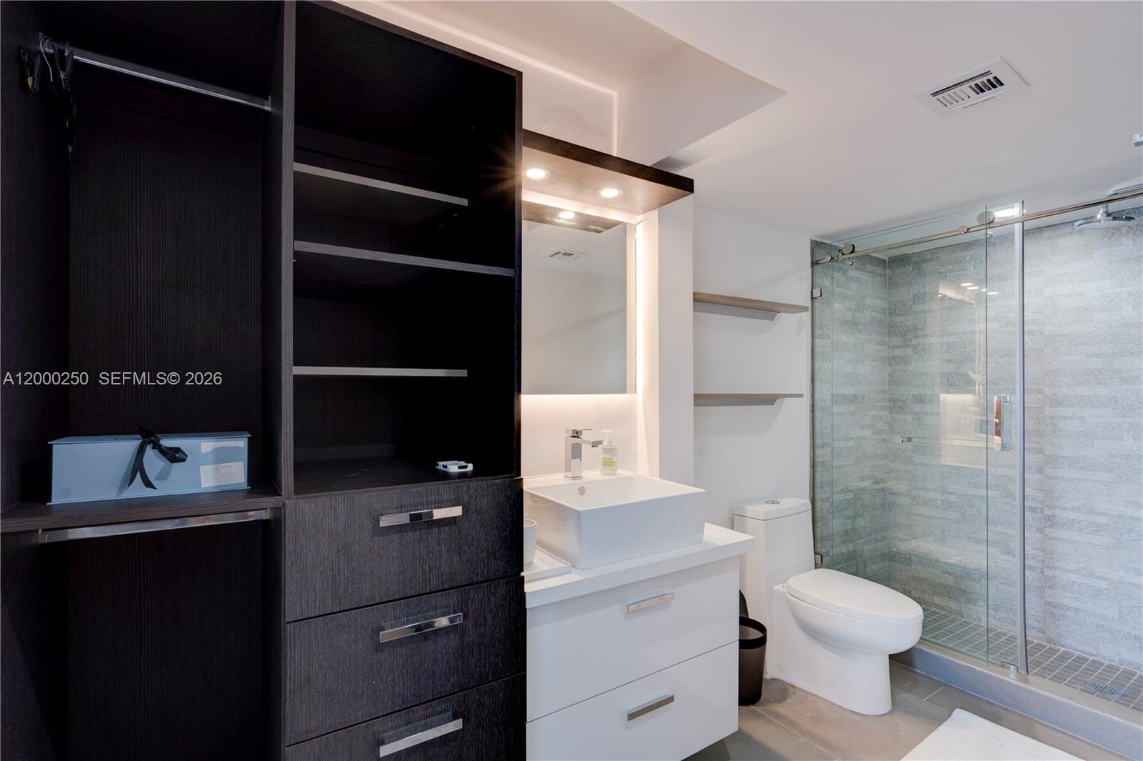 90 Alton Rd #2010, Miami Beach FL 33139