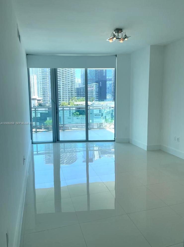 350 S Miami Ave #1702, Miami FL 33130