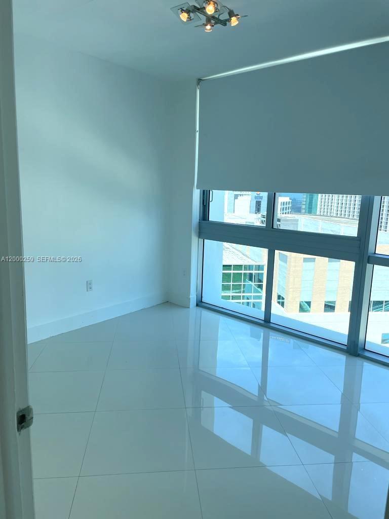350 S Miami Ave #1702, Miami FL 33130
