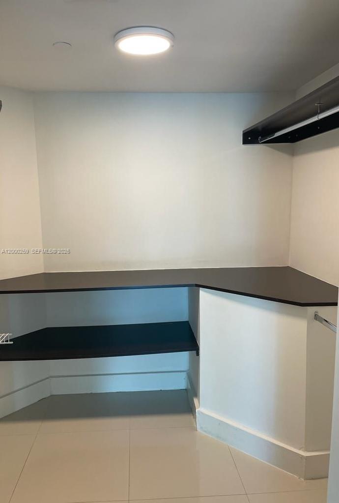 350 S Miami Ave #1702, Miami FL 33130