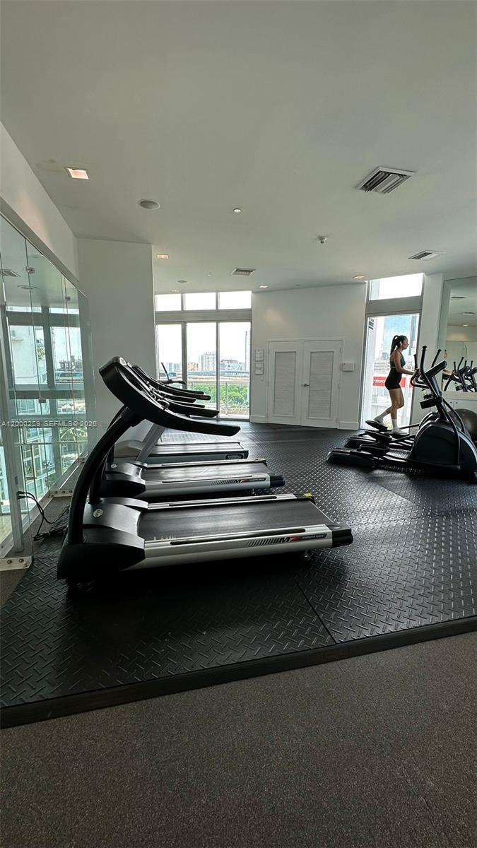 350 S Miami Ave #1702, Miami FL 33130