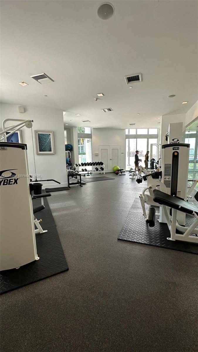350 S Miami Ave #1702, Miami FL 33130