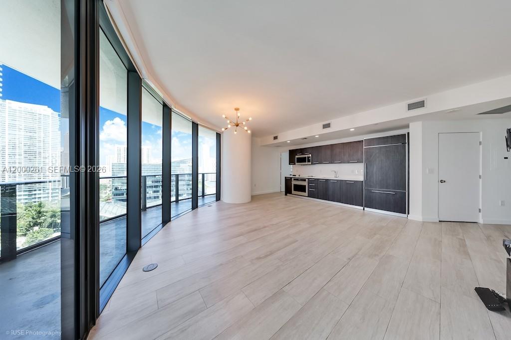45 SW 9th St #1808, Miami FL 33130