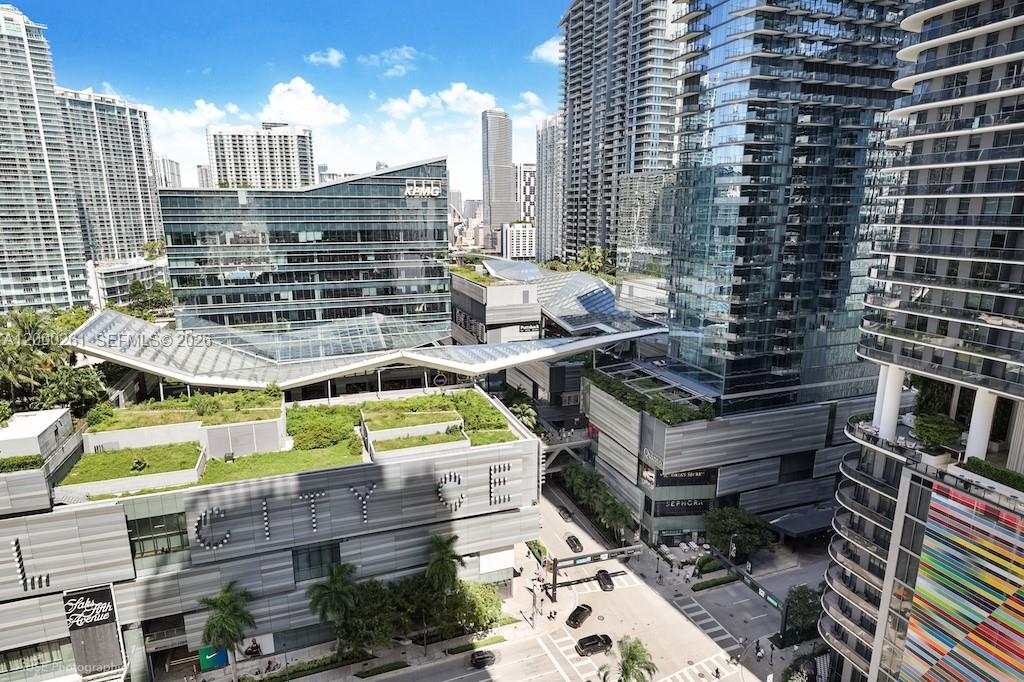 45 SW 9th St #1808, Miami FL 33130