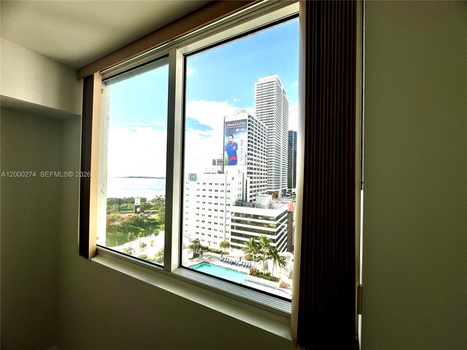 244 Biscayne Blvd #1709, Miami FL 33132