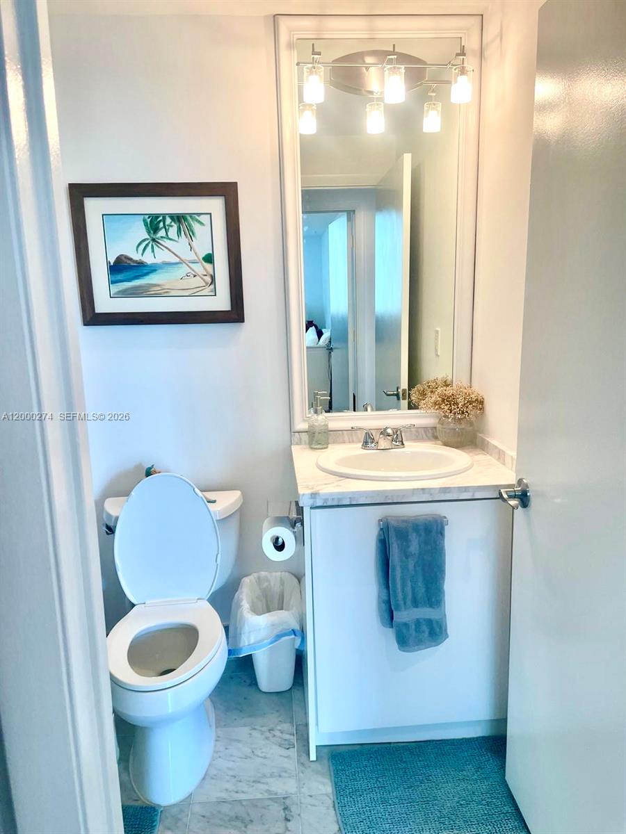 244 Biscayne Blvd #1709, Miami FL 33132