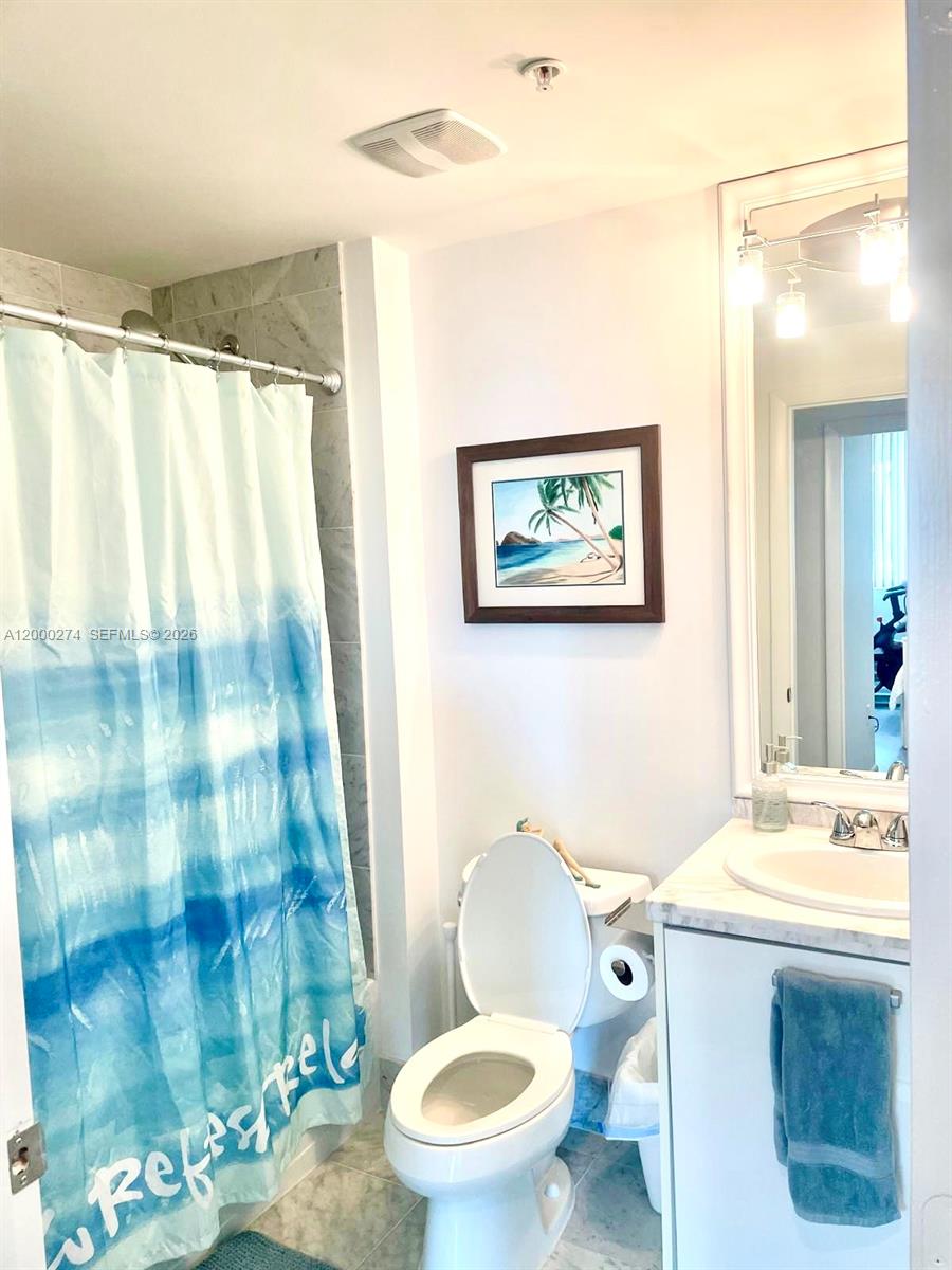 244 Biscayne Blvd #1709, Miami FL 33132