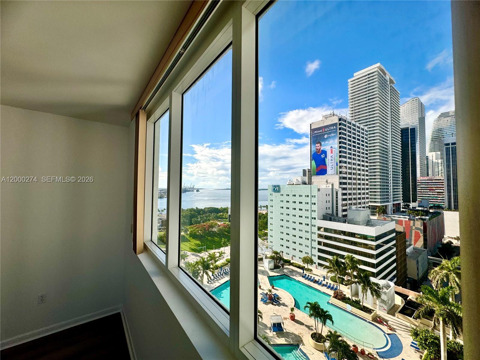 244 Biscayne Blvd #1709, Miami FL 33132