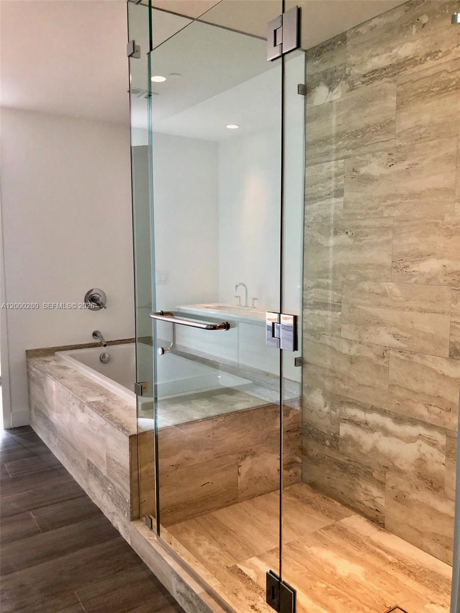 2900 NE 7 AVE #2907, Miami FL 33137