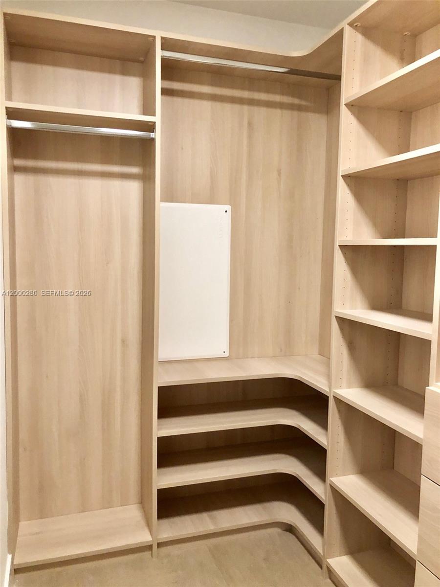 2900 NE 7 AVE #2907, Miami FL 33137