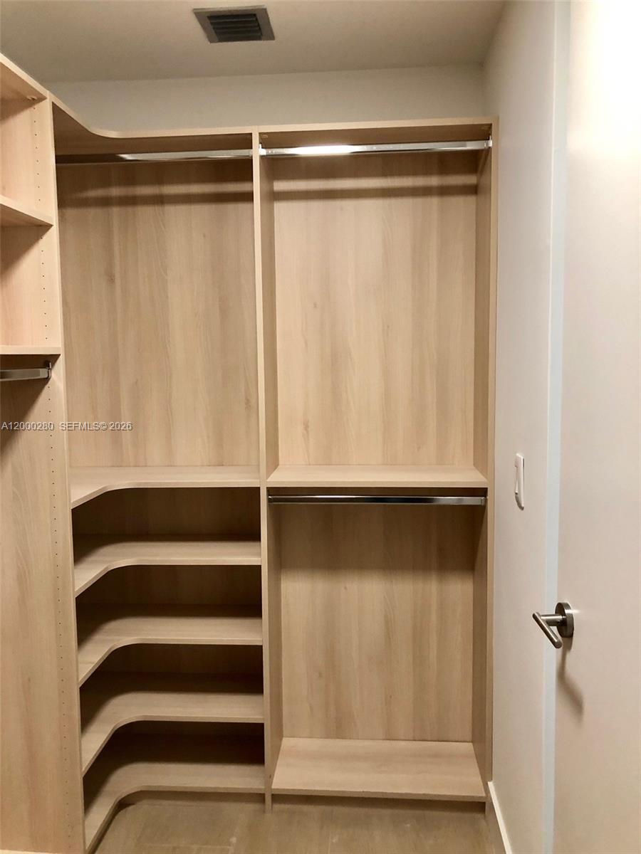 2900 NE 7 AVE #2907, Miami FL 33137